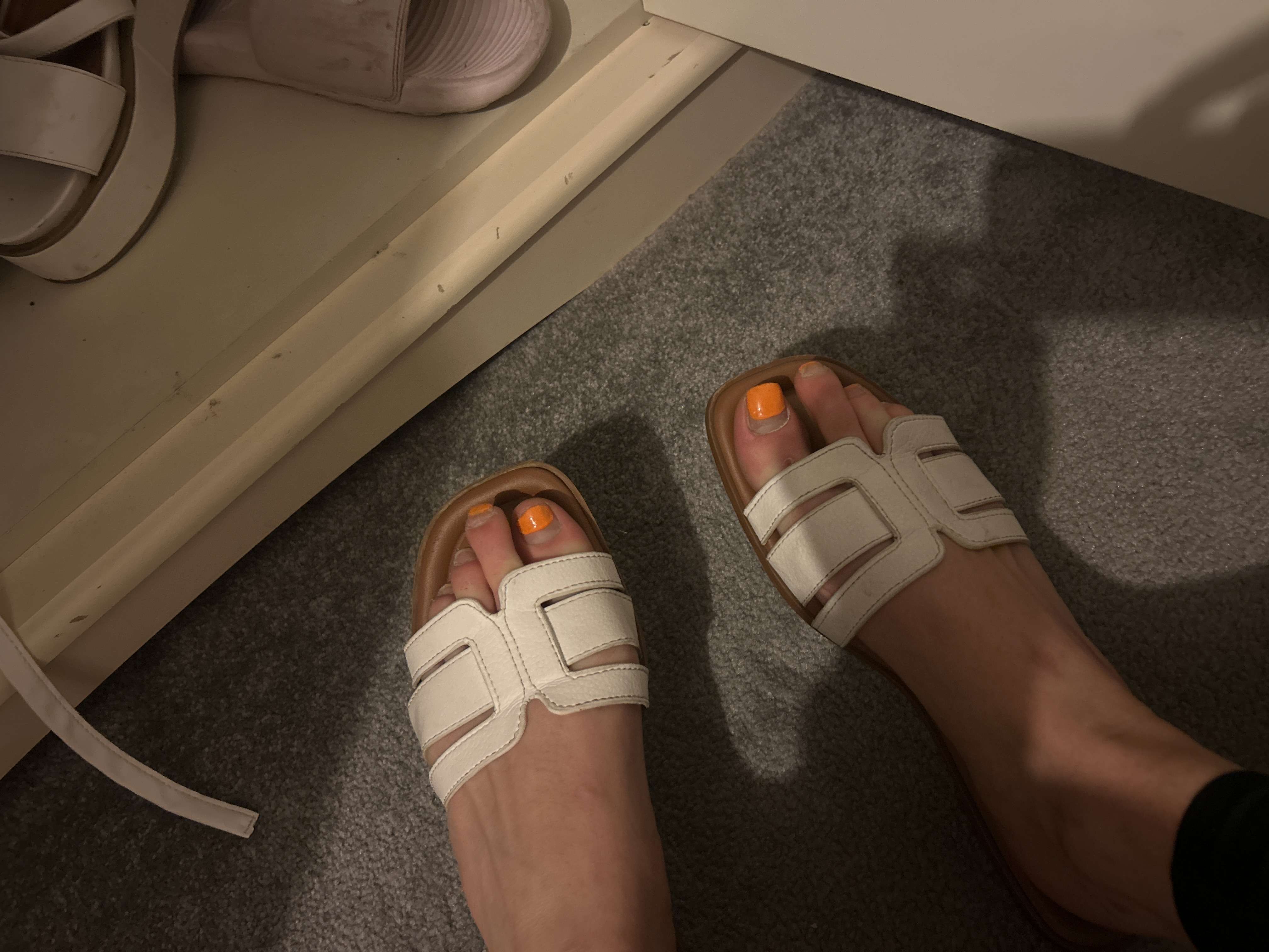 Chipped out grown summer gels