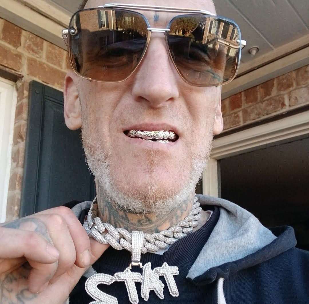 LOOKING FOR MY TATTOO LOVES