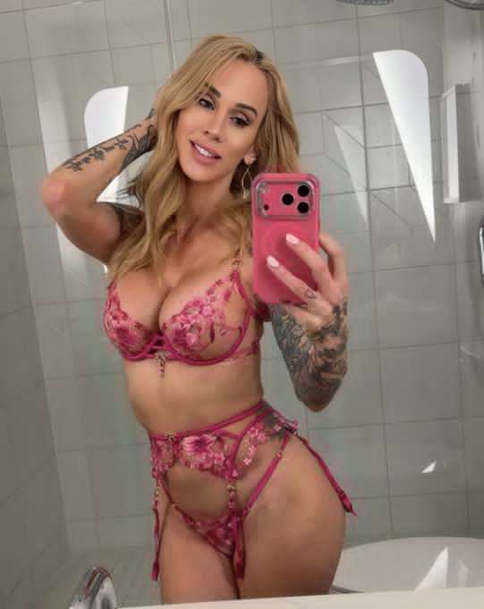 MY WET💦💦💦**** IS READY TO TAKE IN SOME GOOD HARD COCK