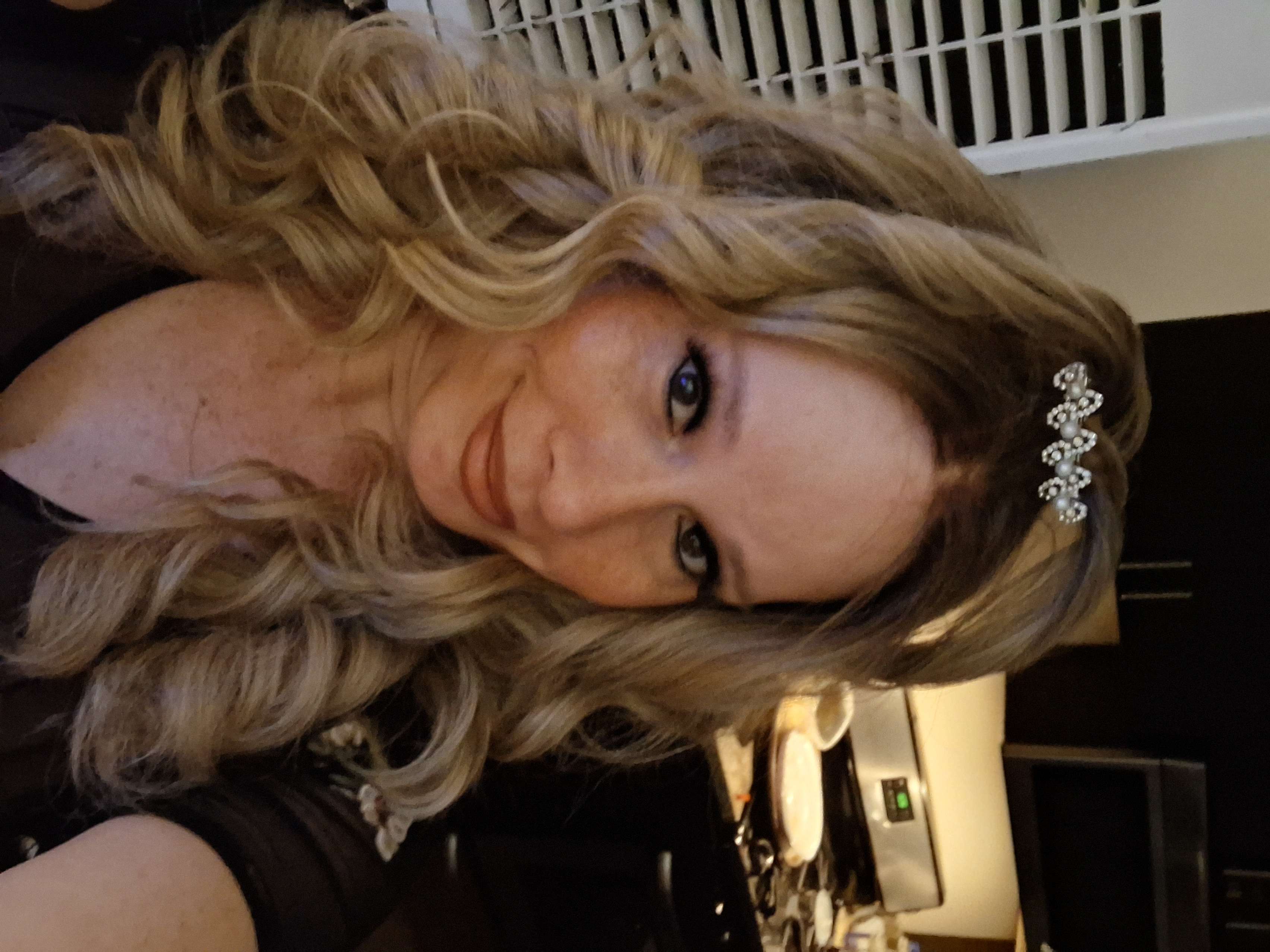 Horny af and down to fuck