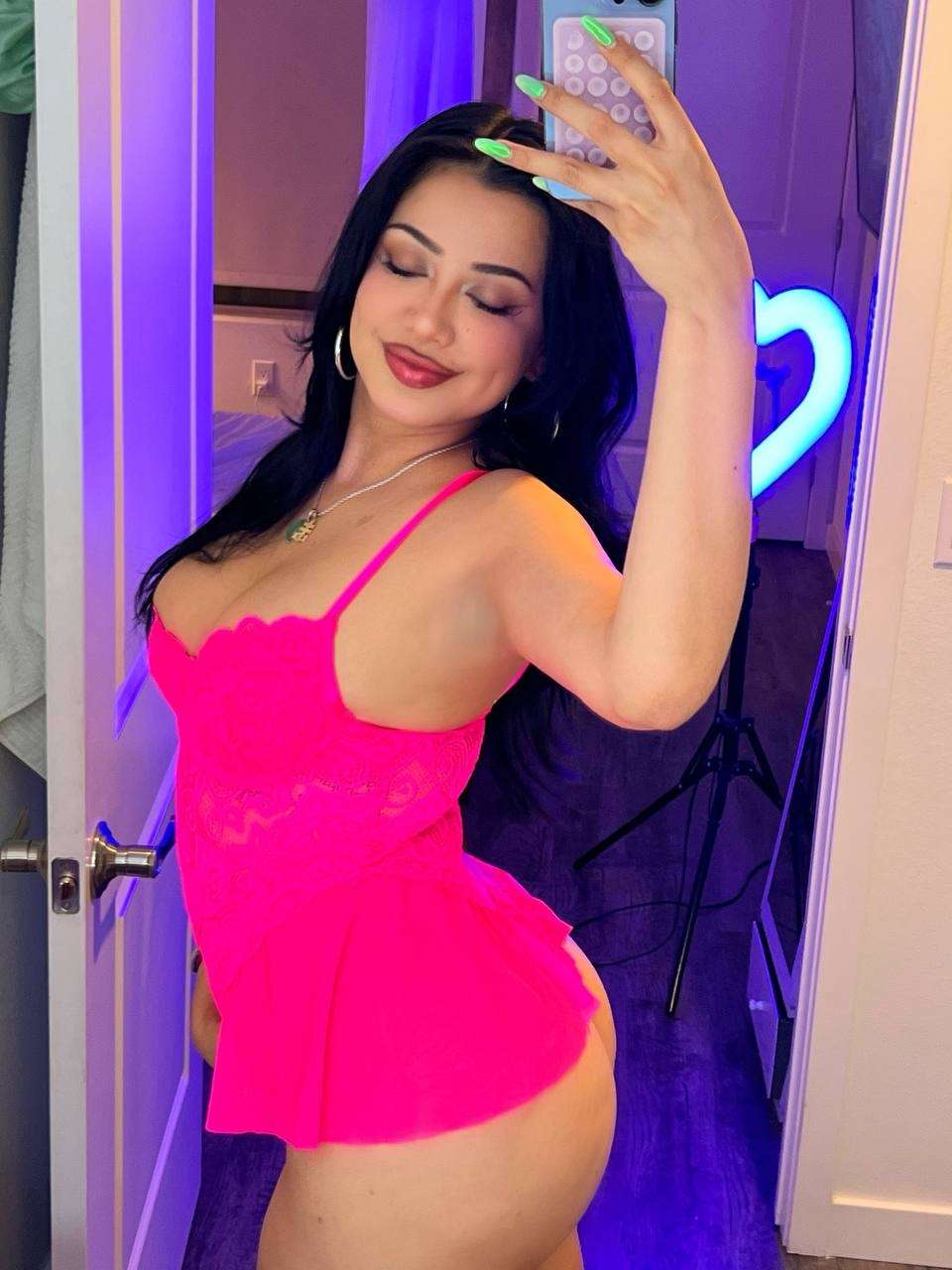 ARE YOU NOT TIRED 😪 OF THE FAKES ADS OUTHERE? HMU FOR SOMETHING REAL 💯 NO GAMES NO BS!! STRICTLY ADULT FUN 🍆