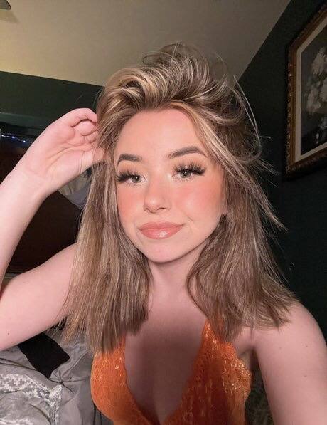 ARE YOU TIRED OF FAKE ADS🤧 OUT THERE ? INBOX ME NOW AND LETS ME SATISFY 4 YOU WITH MY ❤️JUICY PUSSY💦