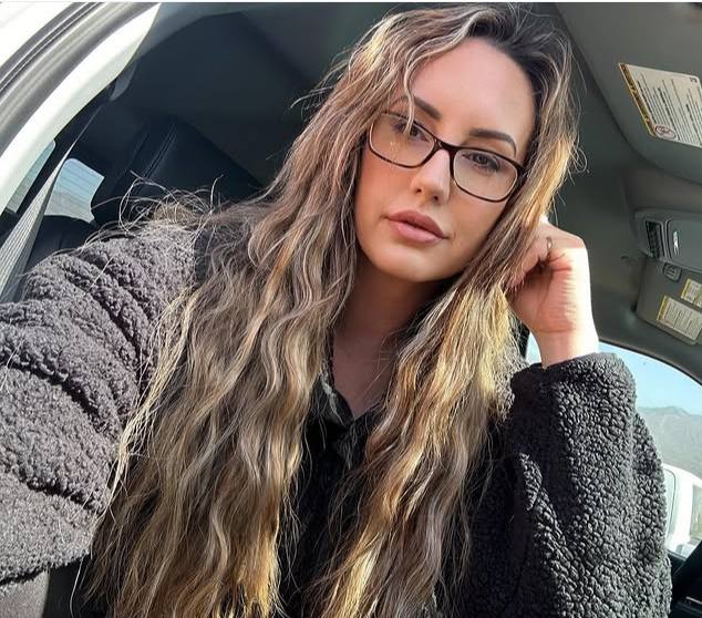 Sweet and available for hookup sex.
