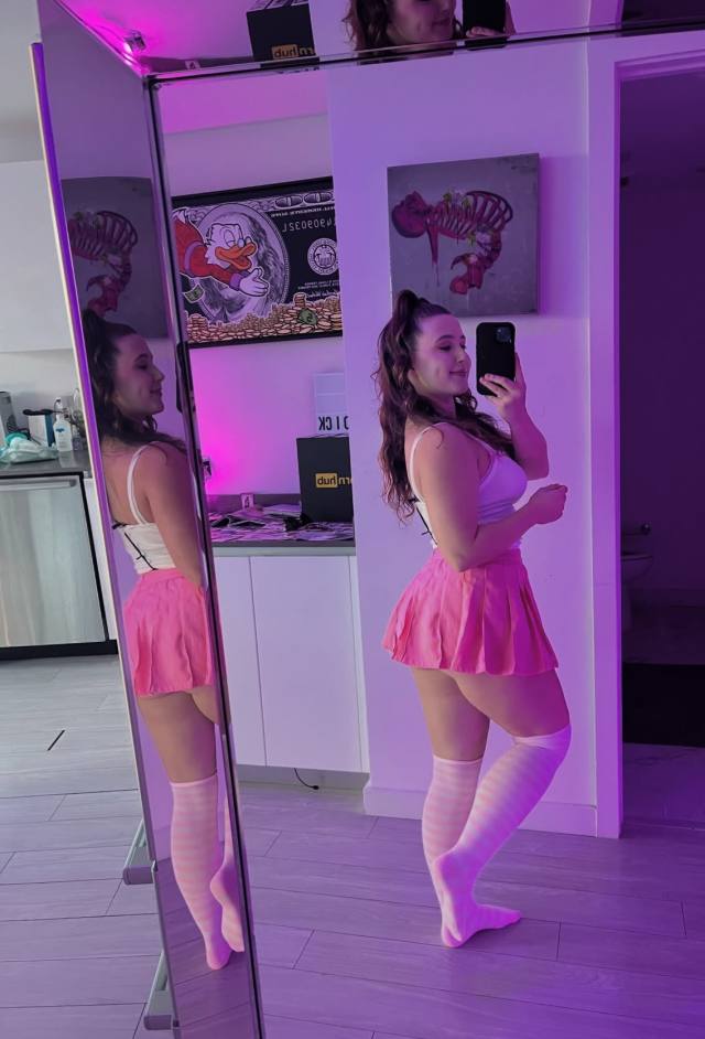 💋 NO DEPOSIT — PAY WHEN I’M DRIPPING WITH YOUR CUM SUPER TIGHT JUICY PUSSY💦 I SELL COKE ❄️