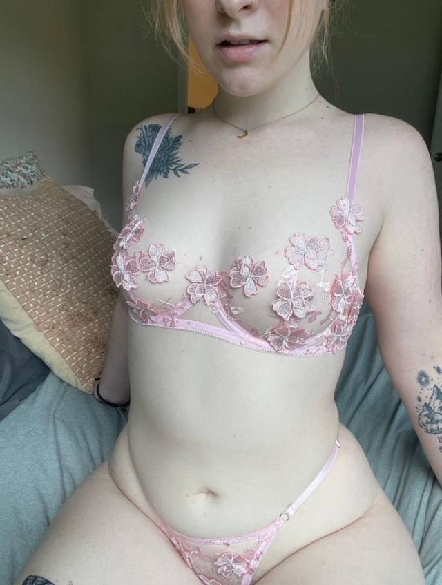 Stacy Kate, available for all fun