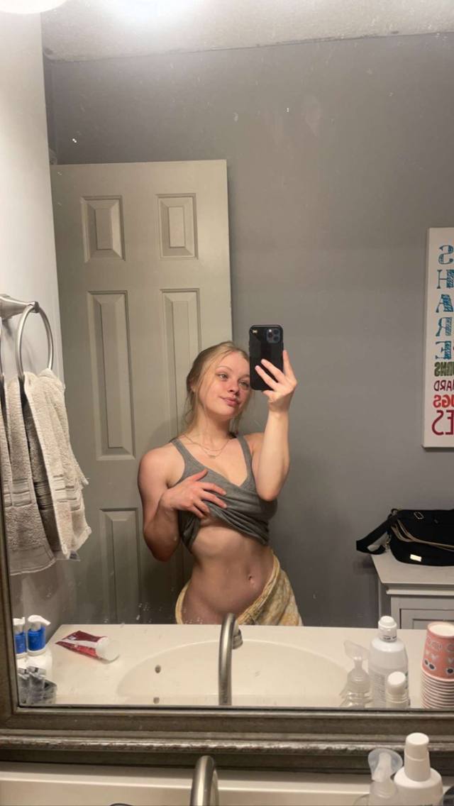 I’M AVAILABLE FOR HOOKUP & MASSAGE 24/7 I DO ACCEPT PAYMENT IN PERSON ONLY!!! YOU CAN REACH ME ON +18022088980