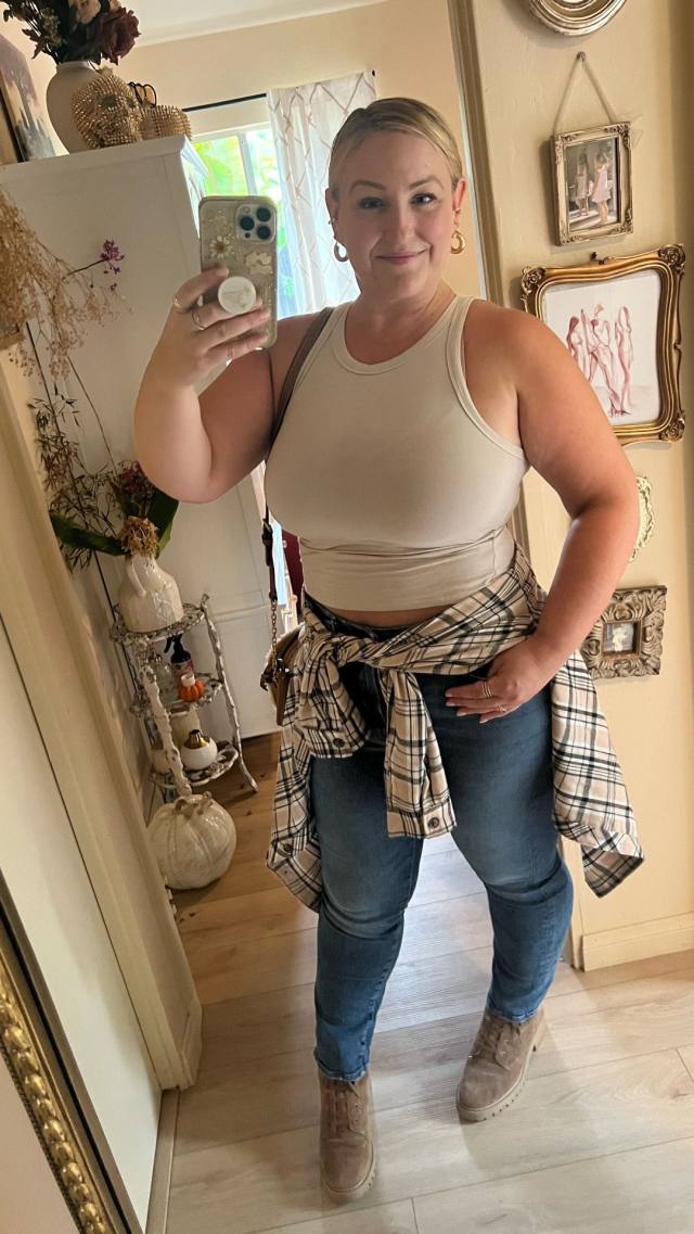 Matured sexy lady seeking fun and some good sex get paid incall or Outcall and a NURU MASSAGE therapist NURU Massage Full