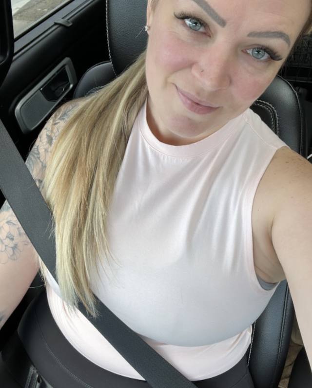 Any sub interested in meeting up for session?WhatsApp :+16163863661👈☎️ message my WhatsApp I’m available now for incall or ou