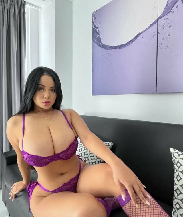 Naughty 🥰and Relaxing😋💦 Fun Time With JENNIFER You will never forget https://jenspecialspa.com/