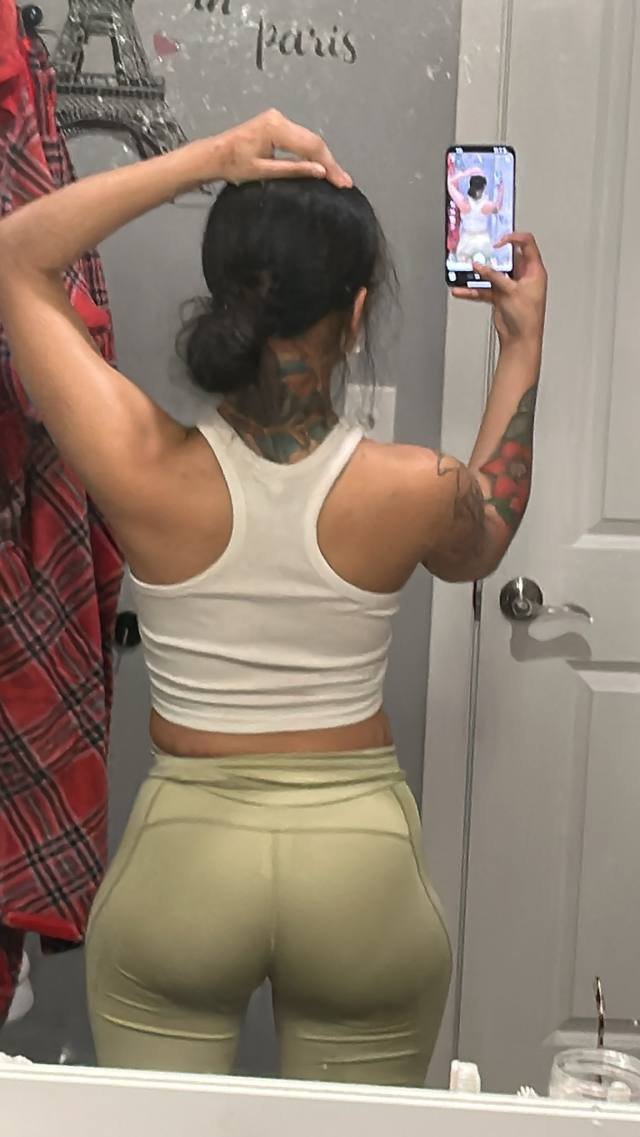I'm available for hookup services incalls, outcalls cardate hotels: 420 friendly