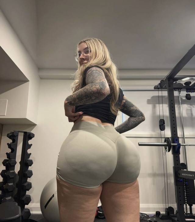 I am I am available for hookup both incall and outcall🍆👅🍑💦 TEXT OR CALL 📞 (