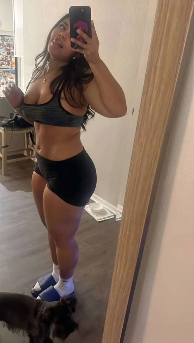I’m Amelia  I DO **** DOGGY CREAM PIE AND **** I SWALLOW LOAD
