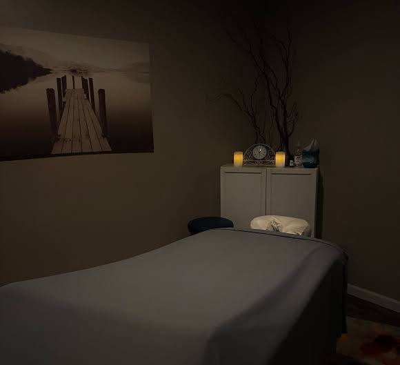 I’M A LICENSED MASSEUSE THERAPIST CATERING TO MEN WHO WANT A PROFESSIONAL SERVICES IN A RELAXED SETTINGS. NO RESTRICTIONS🥰🥰W