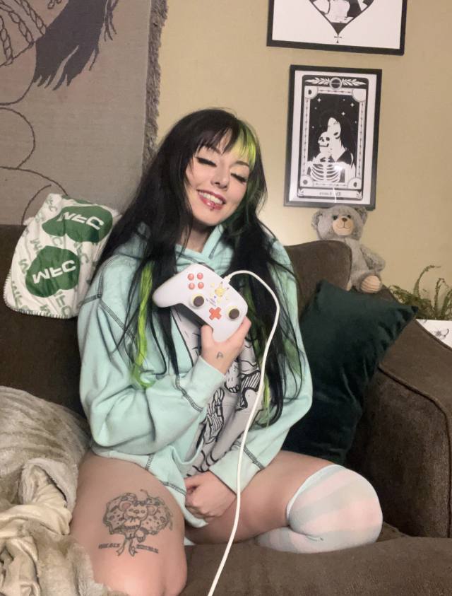 I’m available for fun Text: +1(650)-333-3448 , Telegram: @Roxanne949