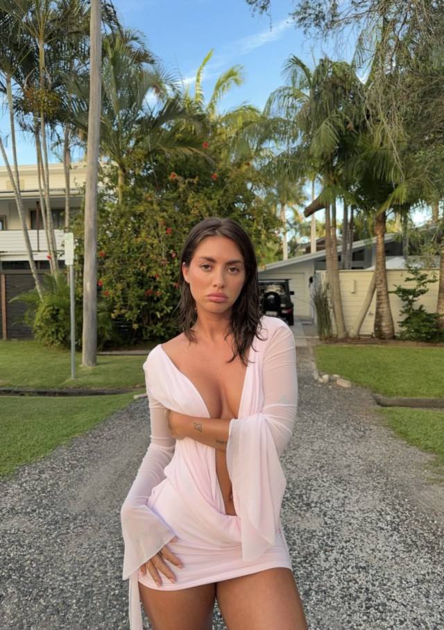 💦 Down for naughty fun—100% real 😘 Ready when you are… don’t be shy 😈