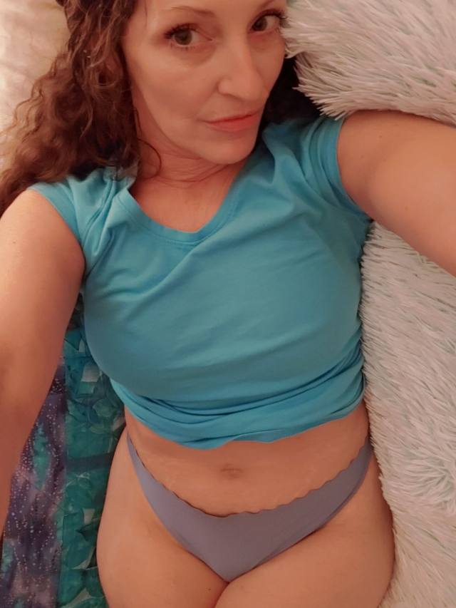 🍆🍑AVAILABLE TO HOOK UP ANYTIME 🍁24HRS ACTIVE 💦🍑
