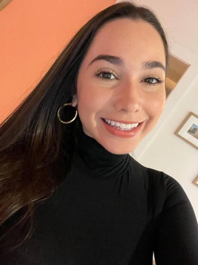 Seeks for friends with benefits