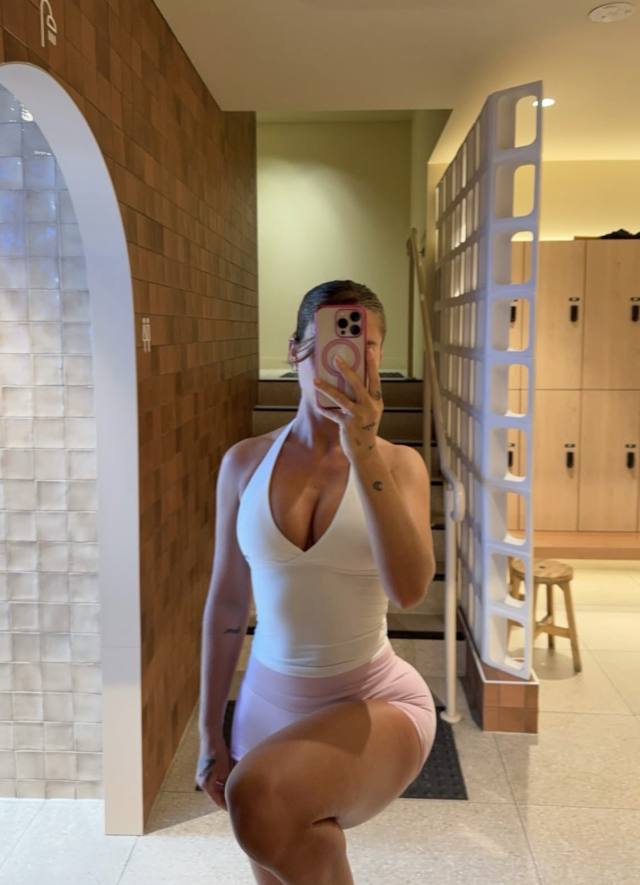 💦 Down for naughty fun—100% real 😘 Ready when you are… don’t be shy 😈