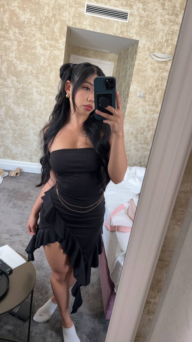 Available for both incall and outcall service at a safe, clean, sanitized, private and discreet location