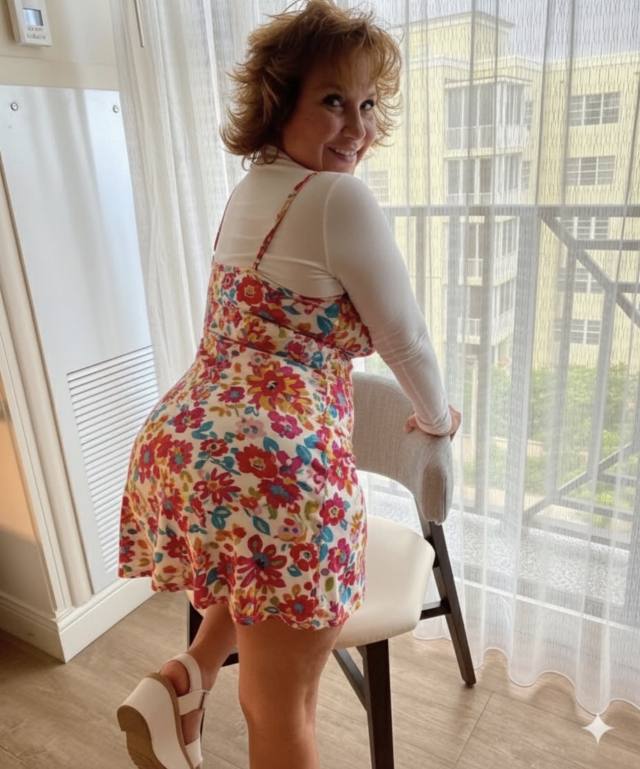 60+ Yrs RICH 💵 LONELY HORNY WIDOW Ready to satisfy 🍆💦 🍆🤤 💚 TIRED OF FAKE ADS ? I’m NEW HERE & REAL 😋
