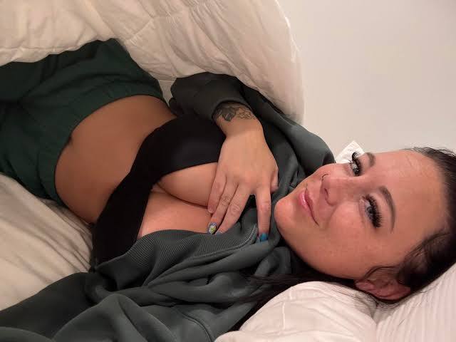 NO PAYMENT REQUIRED- SEXY SINGLE MOM FOR MEET AND FUCK AS LONG AS YOU KNOW HOW TO USE YOUR DICK 🍆🍑🍆💦.