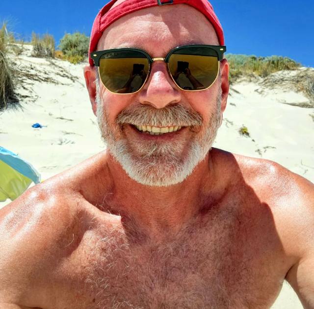 Single older daddy