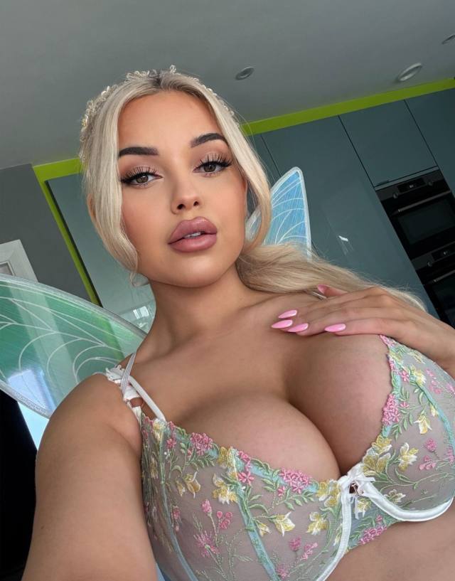 Female escort / Hook up