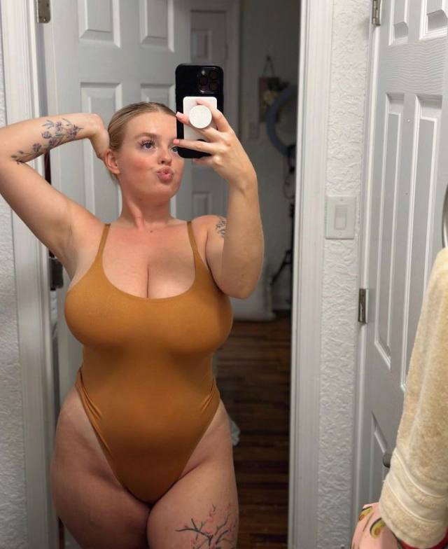 Available for hookup , massages, 420.. incalls and outcalls 😈 🥵 💦💦 💦 text me only on +16162054135