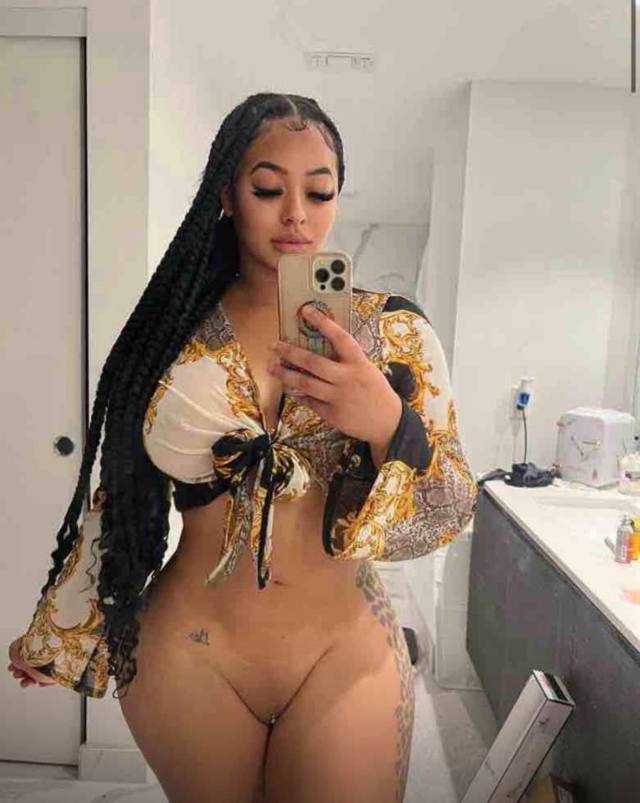 Rosie Sexy Erotic Juicy pussyBusty Horny Hey I'm available now and ready for some fun!!. I offer full satisfaction, Text me n