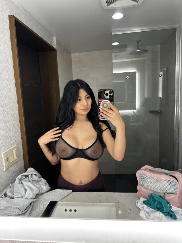 I'm available  for body massages and sex meetup 💦  text me :+19703234939,TASTE juicy pussy 🍆 text my telegram :@drelladammi