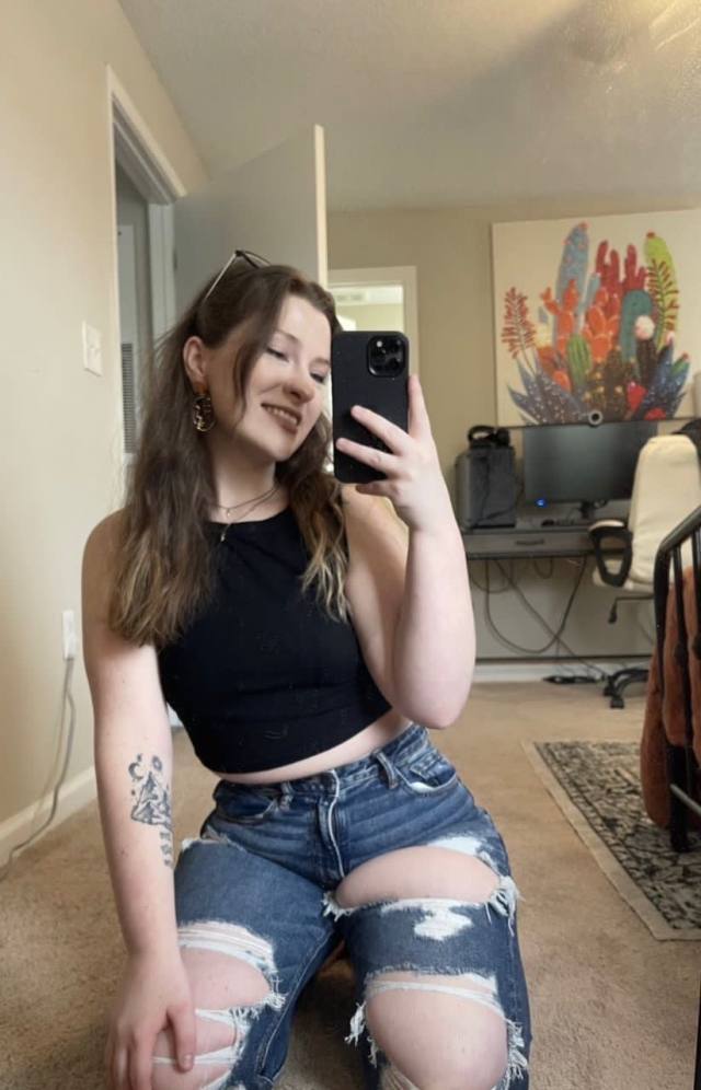 Here seeking for friends with benefits 🥰😋