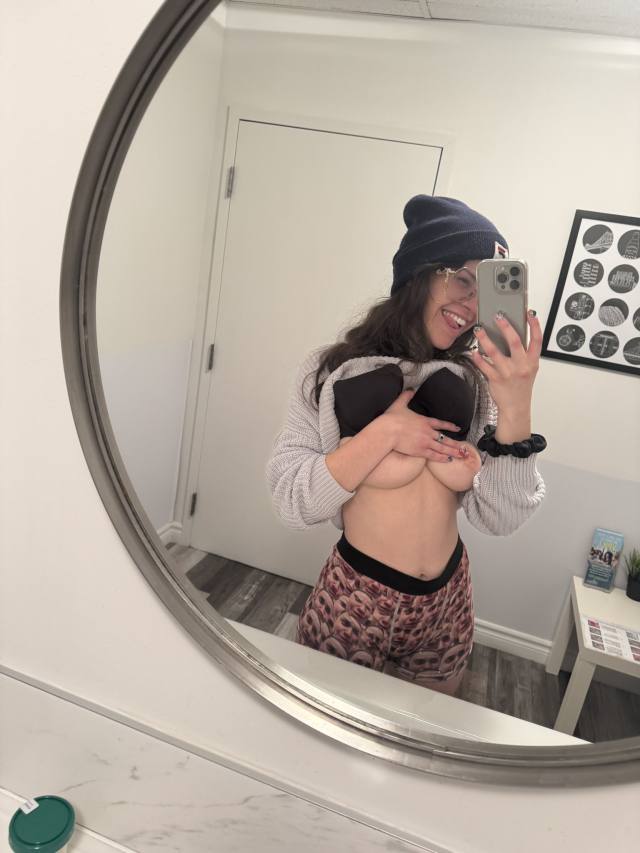 CASH 💰😍 INCALL & OUTCALL CASH 🚘 CAR… I DO BJ DOGGY CREAM PIE AND ANAL 💦🔥 I SWALLOW LOAD💦🥵👅 AND I PARTY