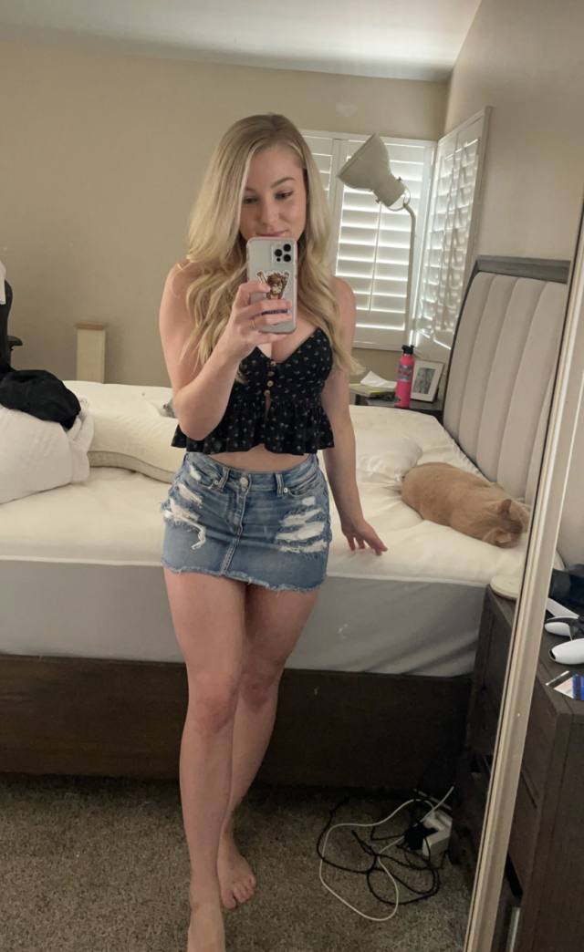 🍑❤️👅👄I’m decent and clean🤤I will give you my full Handjob🍆,Bj,Massage👄,Doggy👅🍑,,69,Fingering👉👌,Cum in my face 💦 ,cum in my mo