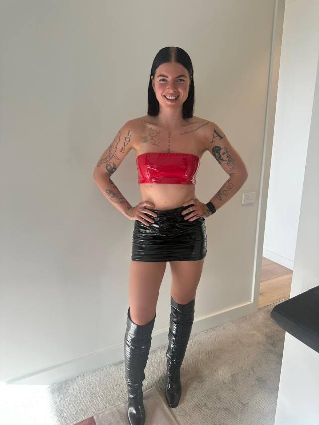 I’m available for hook up ready to cum on your face
