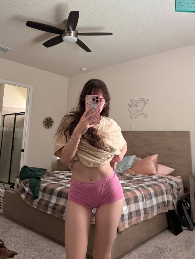 Hey guys 👋, I am available to fuck and creampie 💦🍆🍑
