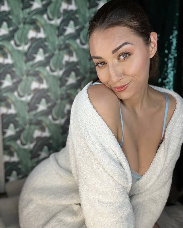 IM NAUGHTY 🍆💦IN PERSON PERFECT BODY 👅💦HOT 🥵 AND SEXY 🍆, REAL AND READY FOR NAUGHTY FUN 🍆💦 NATURAL 🍆👅💦27