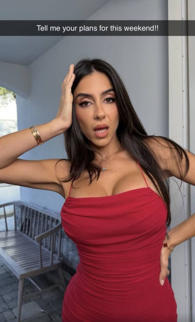 LATE NIGHT/EARLY MORNING FUN ? SEXY BABY GIRL, IM AVAILABLE FOR MASSAGE, SEX (GFE)…. BOOK ON THE LEGIT SITE FOR LEGIT SLUT AR