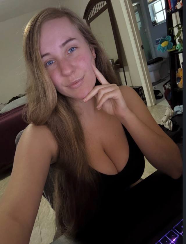 REAL AND READY ANY TIME 👅NAUGHTY FUN. BOTH INCALL AND OUTCALL. TEXT ME I’m available