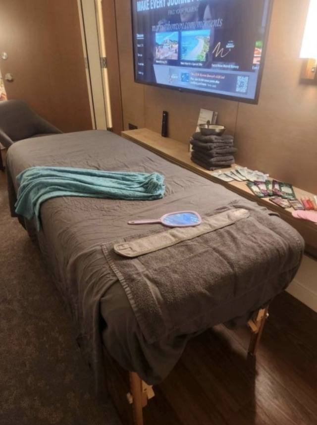 I'm available for some wild fun, full body massages with happy ending.hmu let's get hot together and enjoy the night🍆👅🍑
