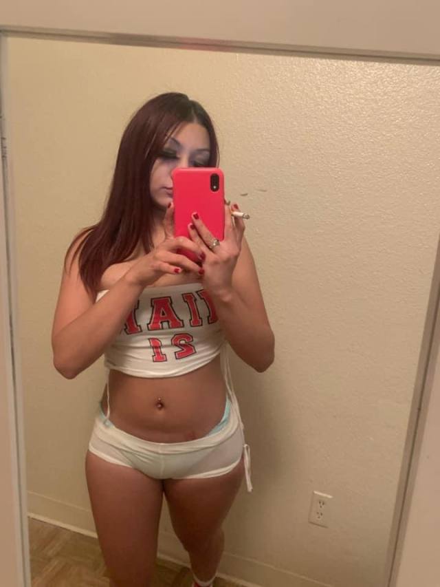 SWEETEST 🍑SEXIEST GIRL IS AVAILABLE AND  TO GIVE YOU unlimited FUN 💦