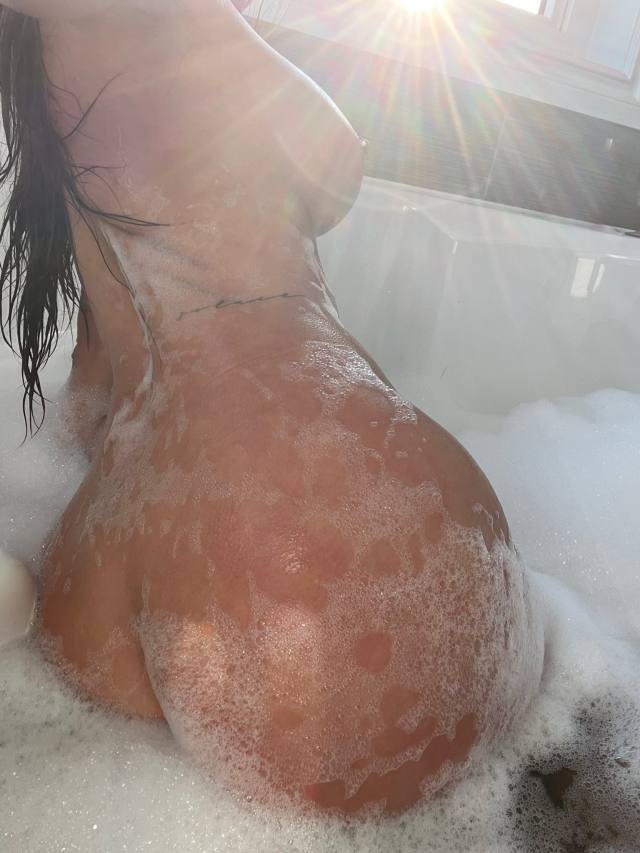 I’m Available24/7 So Come Spend A Night or Day With Your Queen +1 (279) 273-3977