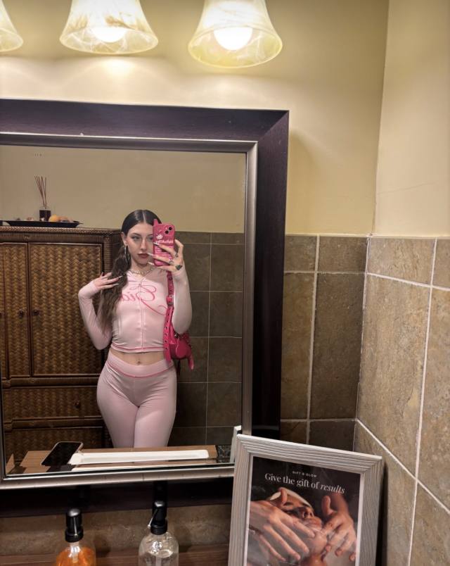 🍆💦💦NO DEPOSIT 💸 PAYMENT IN PERSON 🐱SEXY🐱🍑INCALL AND OUTCALL  (815) 599-9972 💦💦🍆🍆