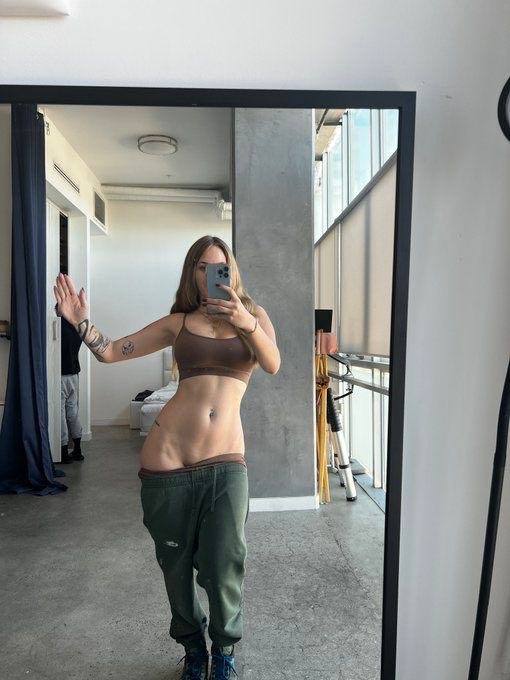 HIT ME UP For  both INCALL OUTCALL CAR… I DO BJ DOGGY IS CREAM I PIE AND ANAL 💦🔥 I SWALLOW LOAD💦🥵👅 AND I PARTY