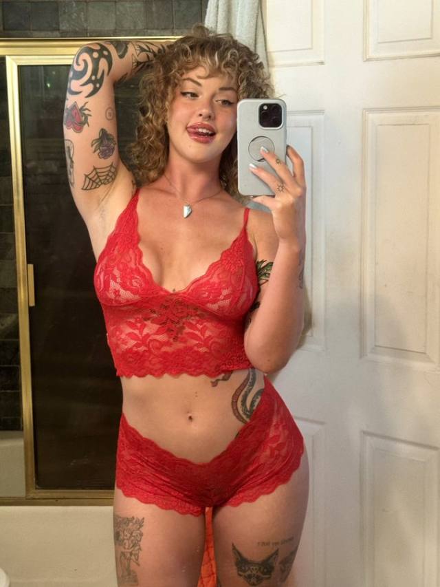Brunette ✅💦Sexy and lovely 💦 ✅3 HOLES FUCK TEXT ME  (+1 808 892 6062)