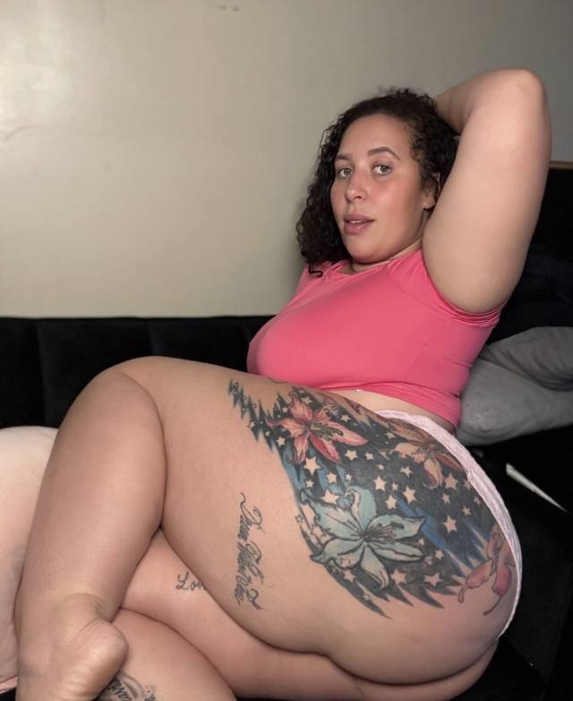 I’M DOWN FOR HOOKUP AND SELL PHOTOS AND VIDEOS 👅 !!! 💦💦Oral, doggy,hardcore and more,I’m available 24/7🥰