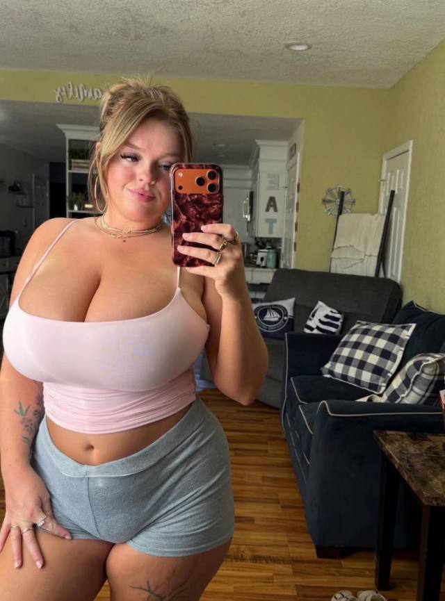 I Can Host or Visit💚 your place and car call also available 💚🍆🤍