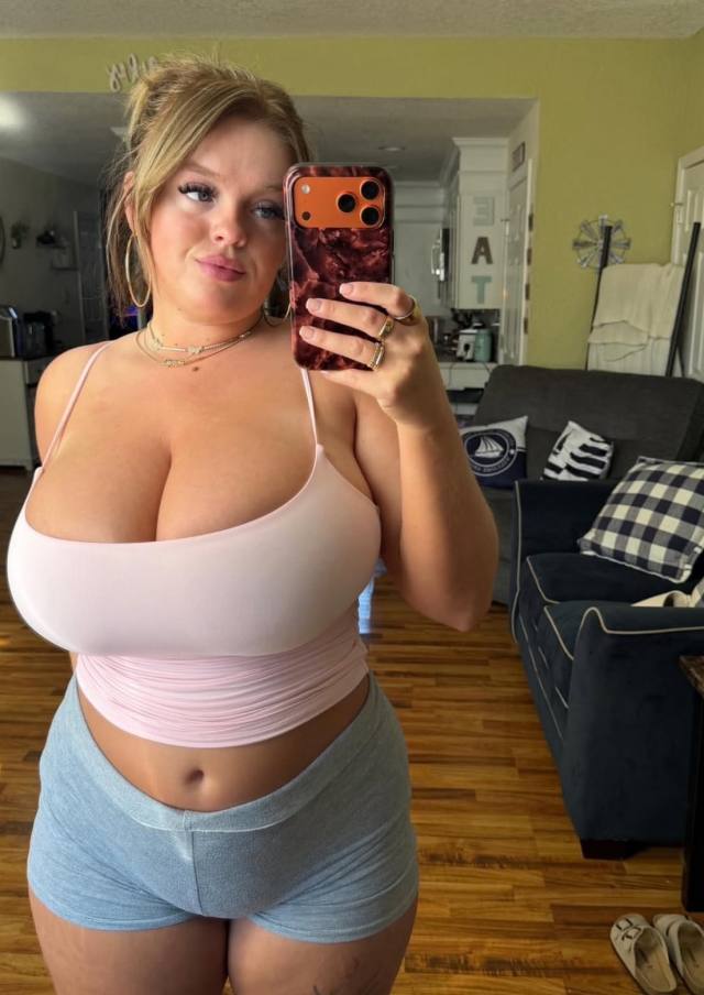 I Can Host or Visit💚 your place and car call also available 💚🍆🤍