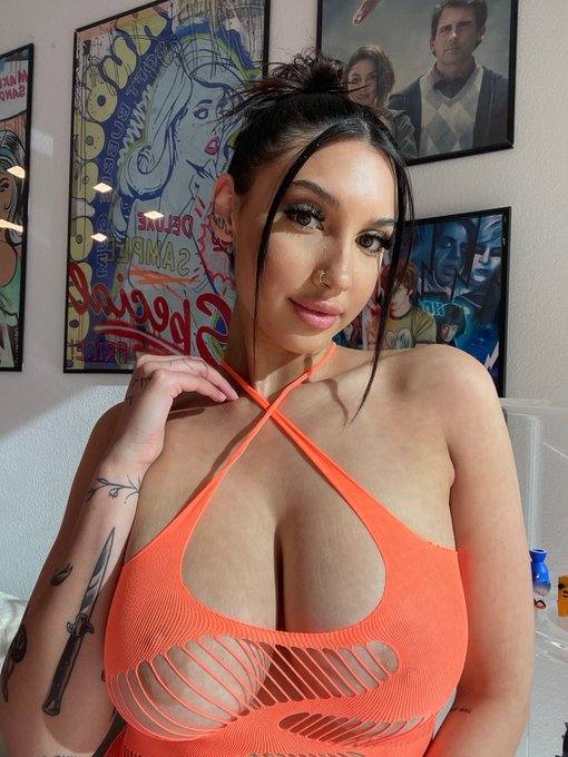 I’m available for massage, bodyrub discreet and casual fun 🤩 ❤️ I’m ready to have some fun all my pictures are 100% real and