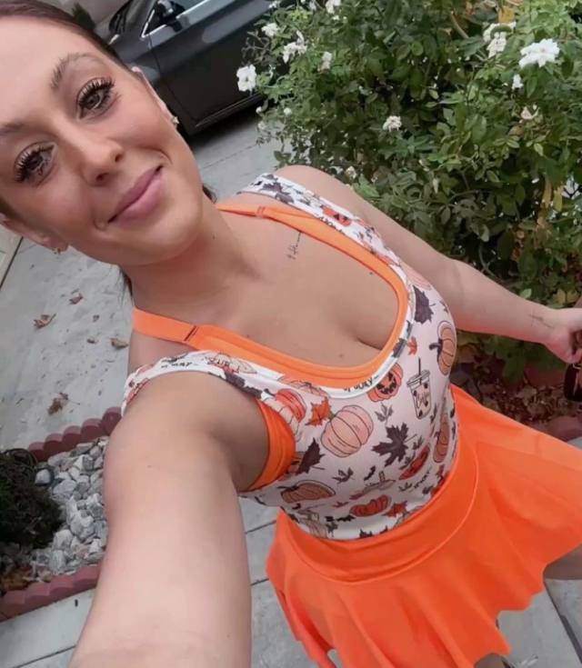 I’m new in town hmu