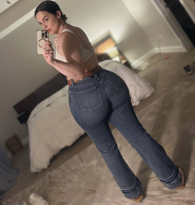 NO PAYMENT REQUIRED-SEXY SINGLE MOM AND LOOKING TO HAVE FUN